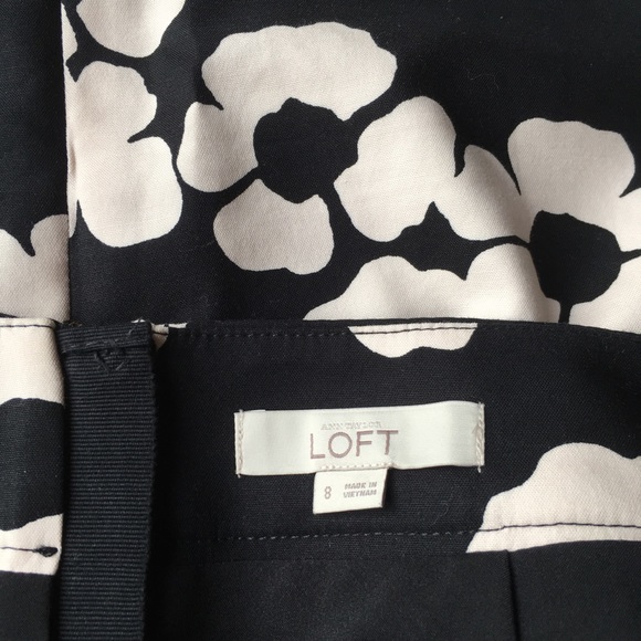 LOFT Floral Pencil Skirt - Picture 3 of 5